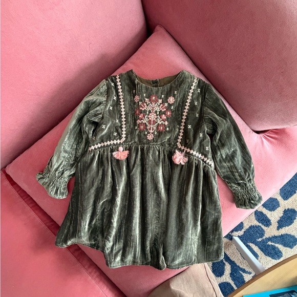 Louise Misha Other - Louise Misha 3t sweetest ever crushed velvet embroidered dress